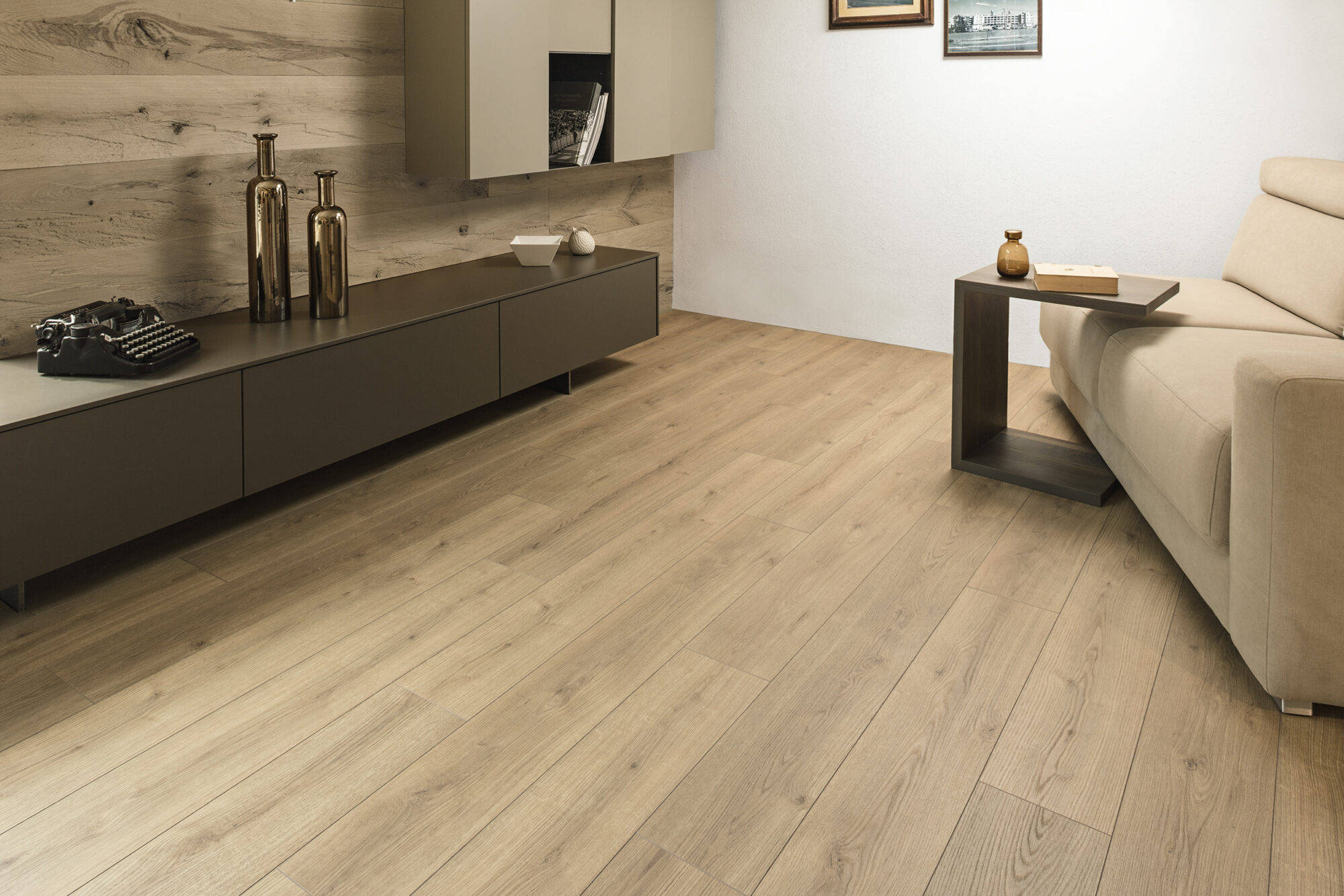 Kaindl AQUA PRO laminált padló 12 mm AC5 vízálló