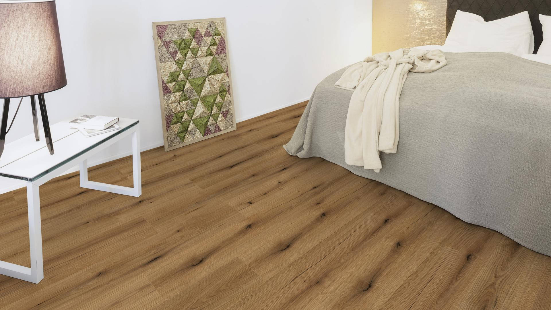 Kaindl AQUA PRO tölgy laminált padló 8 mm AC5
